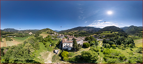 Visye virtuelle de l'ancien monastère de Sainte Croix, Drôme, France